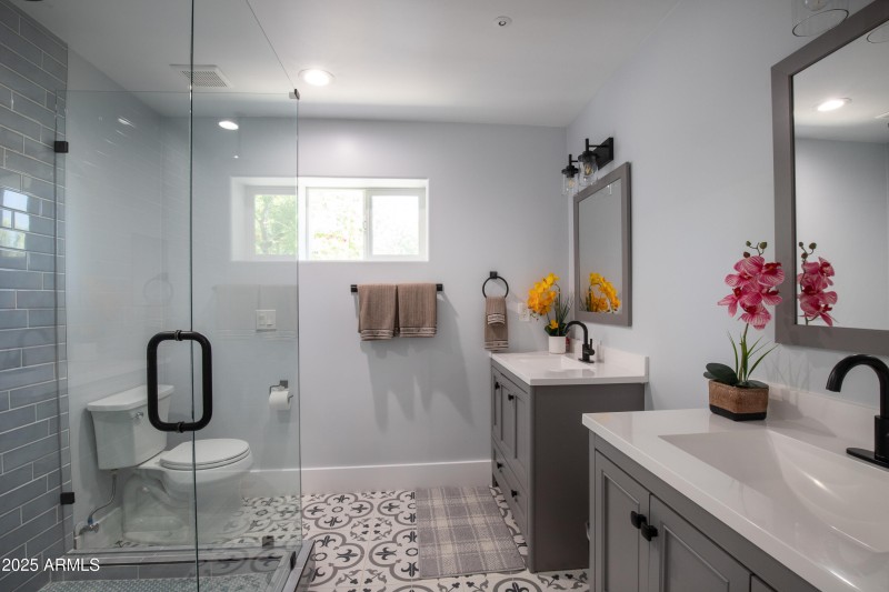 516 W Rancho-22