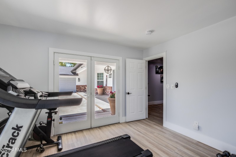 516 W Rancho-33
