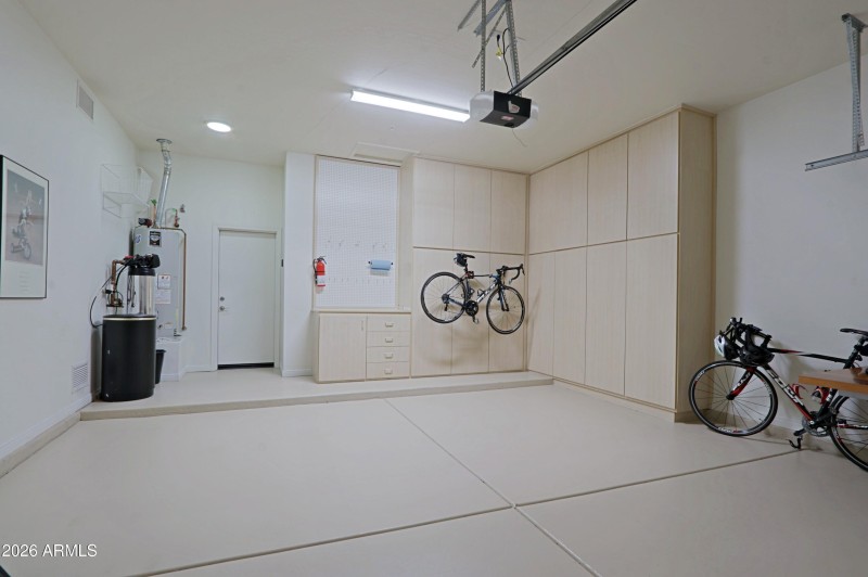 Garage 1