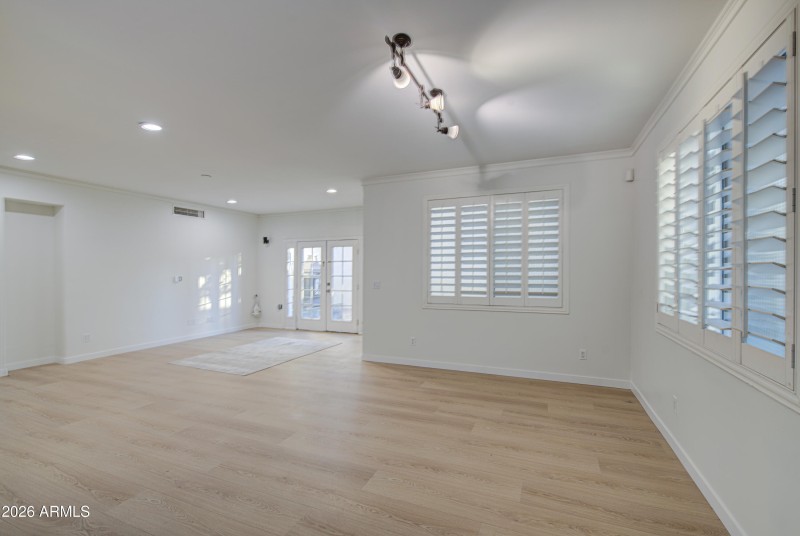 Living Room 4