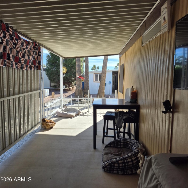 left side patio 1