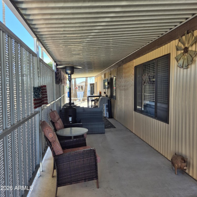 left side patio 3