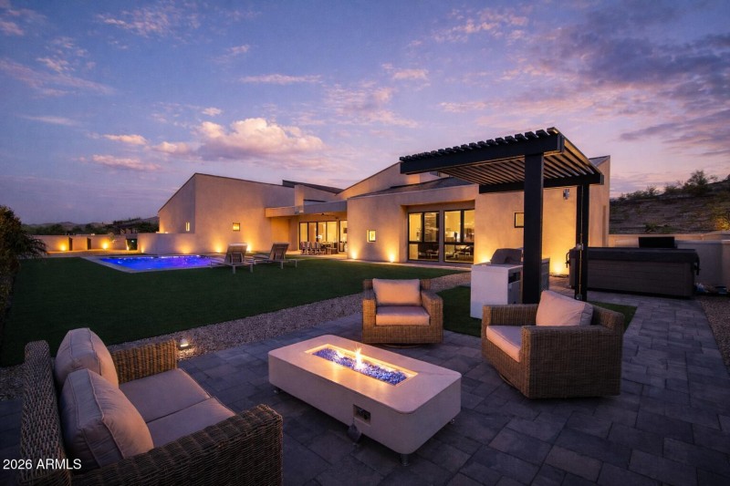 FIREPIT DUSK 2
