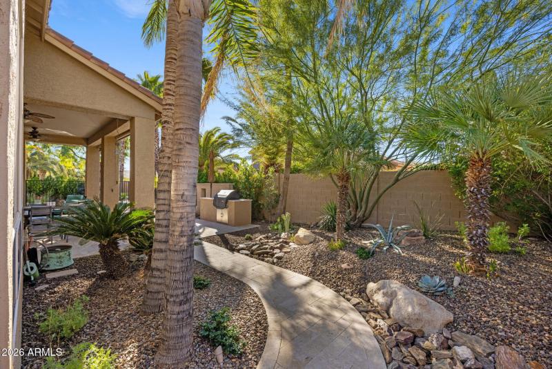 48-web-or-mls-13541-e-thoroughbred-trail