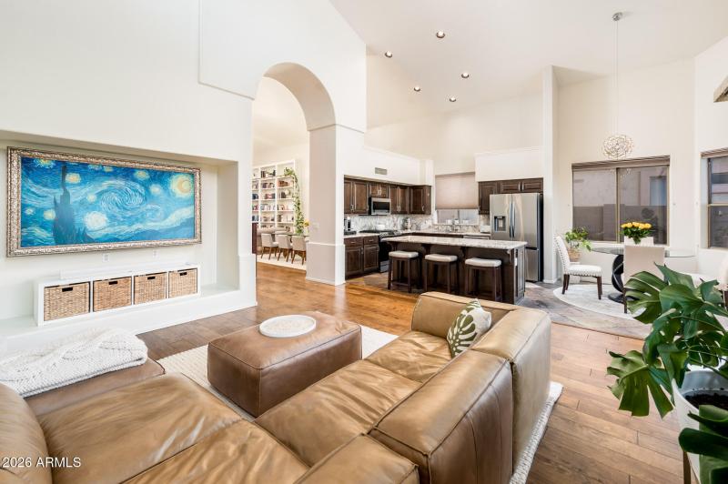 Living:Kitchen