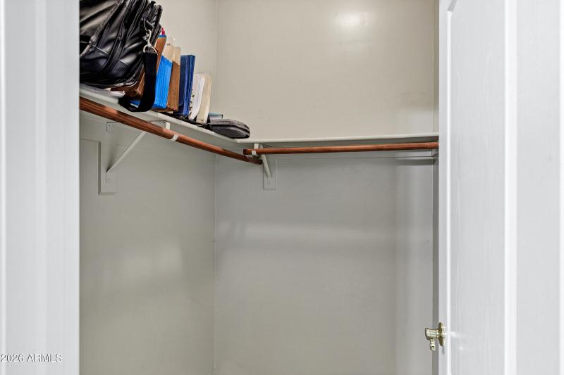 Walk-in closet bedroom 2