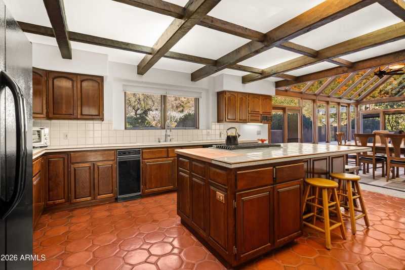 KITCHEN (2)