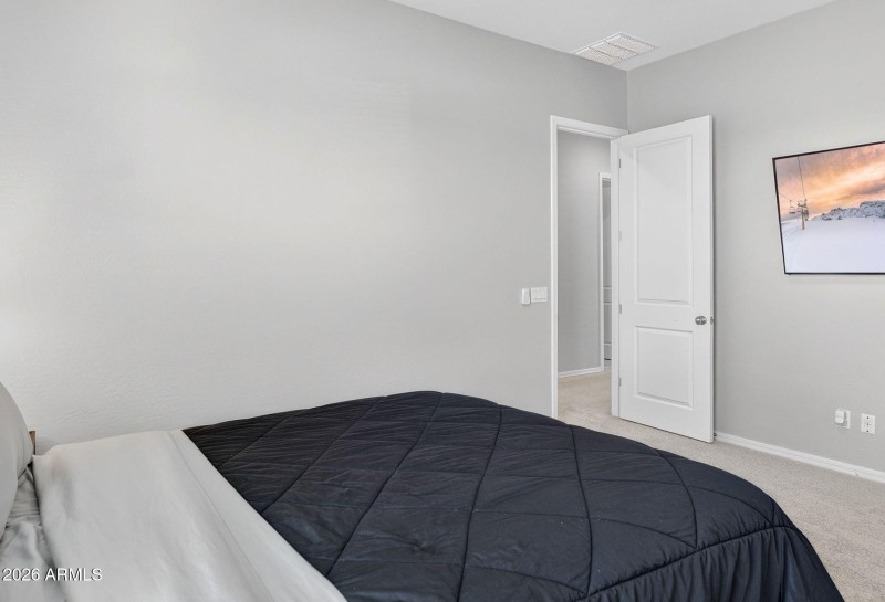 034_45-web-or-mls-56-e_utopia_ave_-_ryan