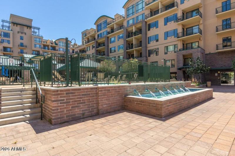 40-2302 N Central Ave #411