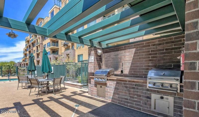 41-2302 N Central Ave #411