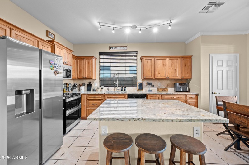 11542 W Bermuda Dr Avondale AZ 85392-37
