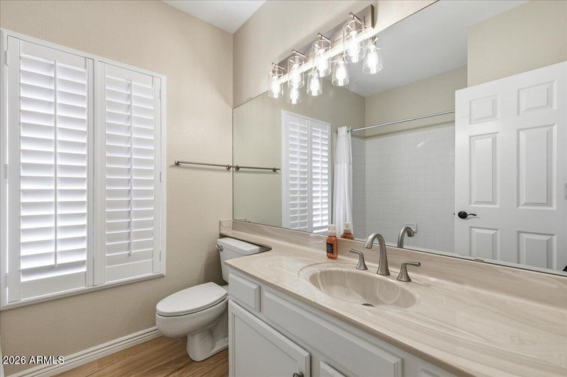 Guest Wing Bathroom