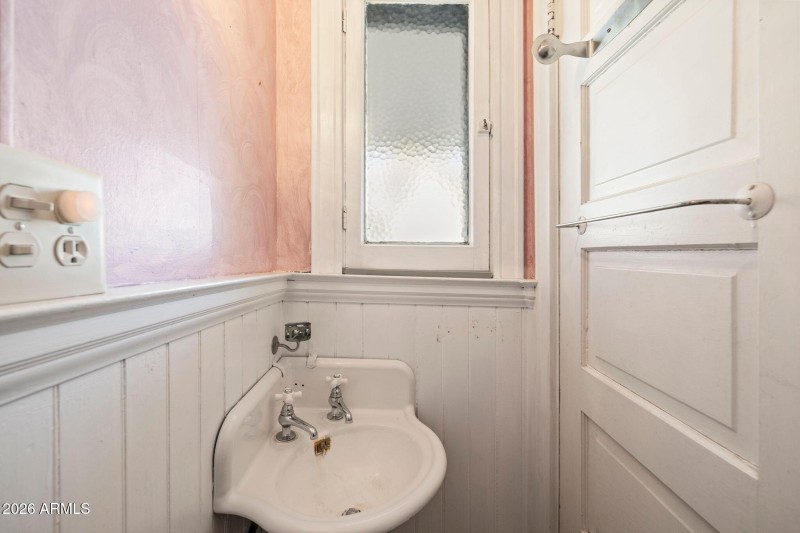 1/2 bath - Main Level