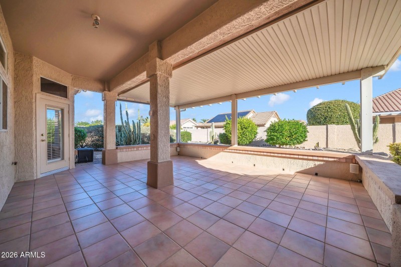 COVERED BACK PATIO