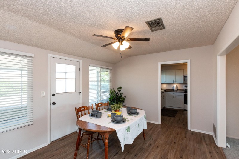 10310 W Bayside Rd-8