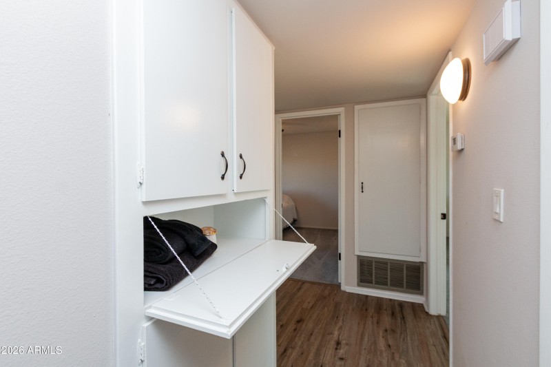 10310 W Bayside Rd-12