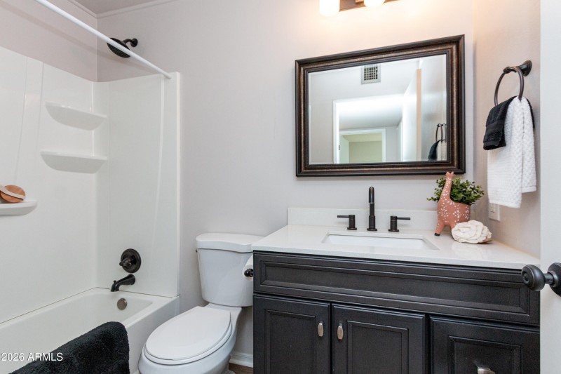10310 W Bayside Rd-15