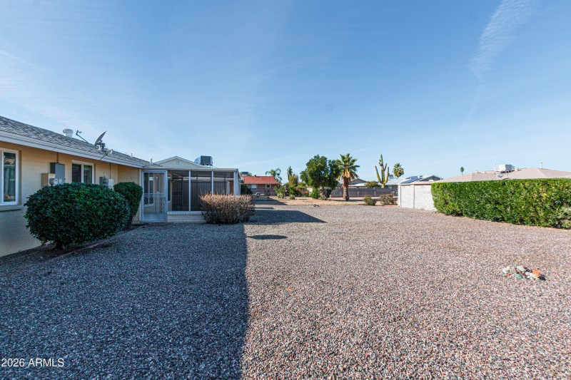 10310 W Bayside Rd-24