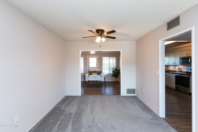 10310 W Bayside Rd-5