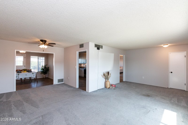 10310 W Bayside Rd-4