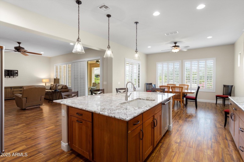 17-Kitchen