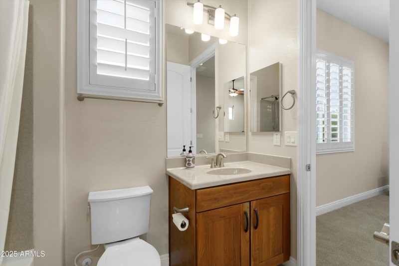 34-Bathroom 2