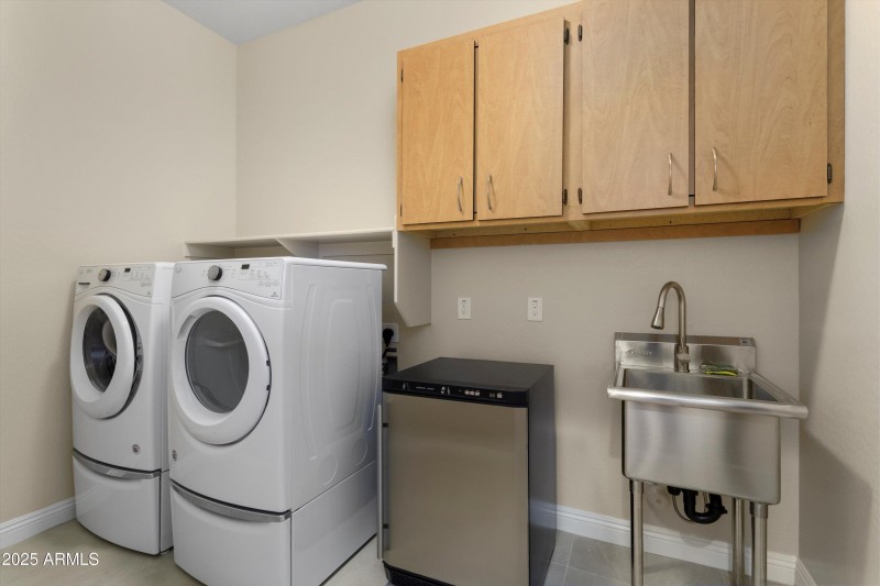 42-Laundry
