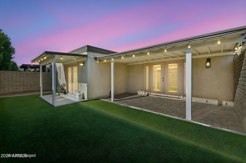 35-web-or-mls-7901-e-plaza-ave