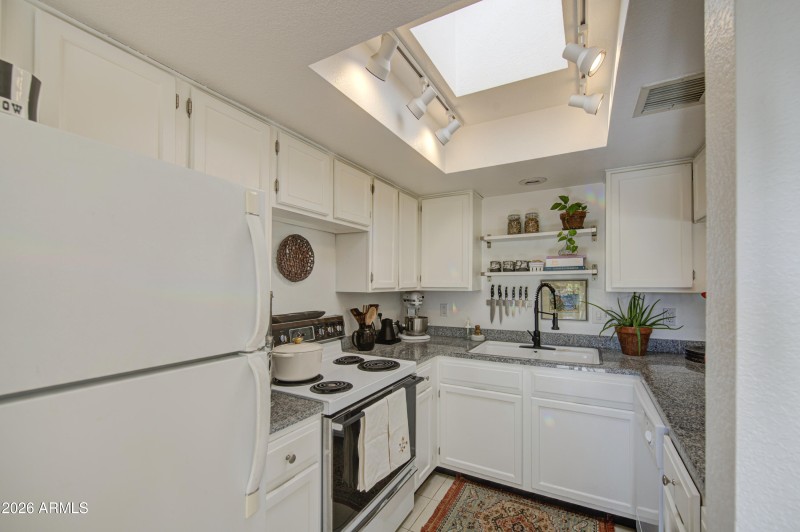 Kitchen 5