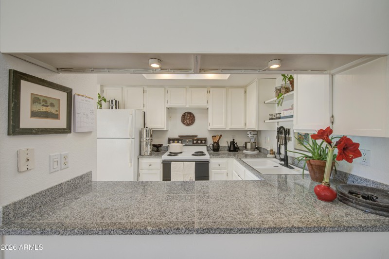 Kitchen 7