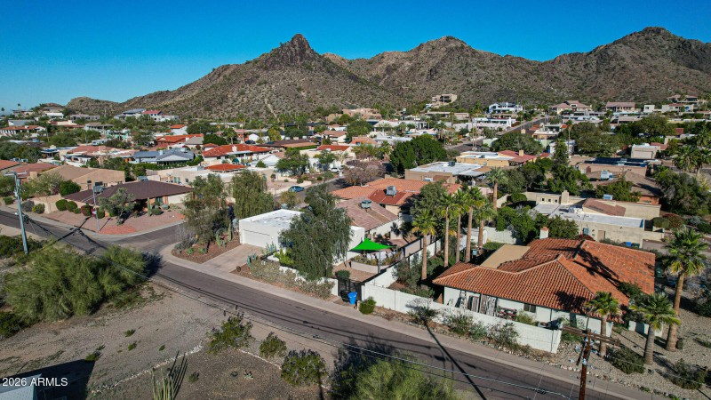 Drone-neighborhood(5)