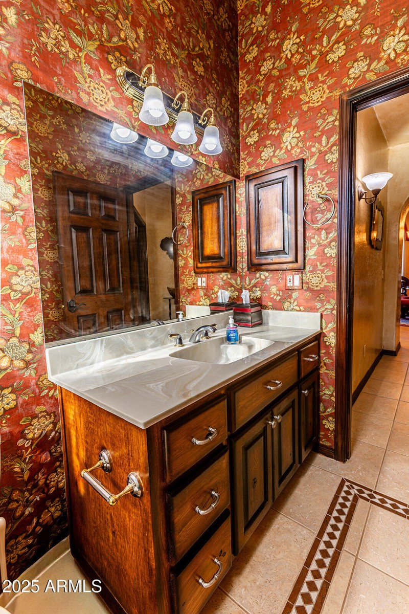 2nd bathroom