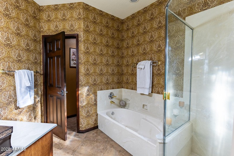 2nd Bathroom