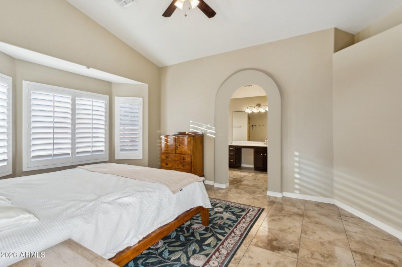 Extra large primary suite