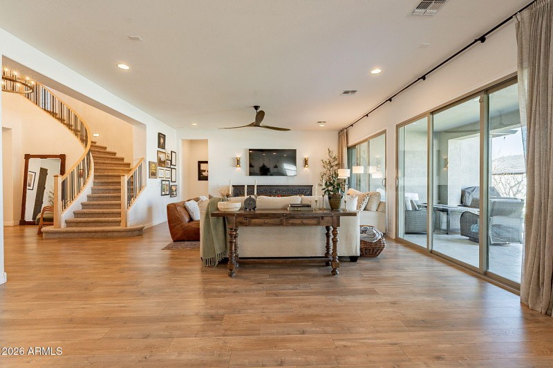 33-web-or-mls-Stroobe-33