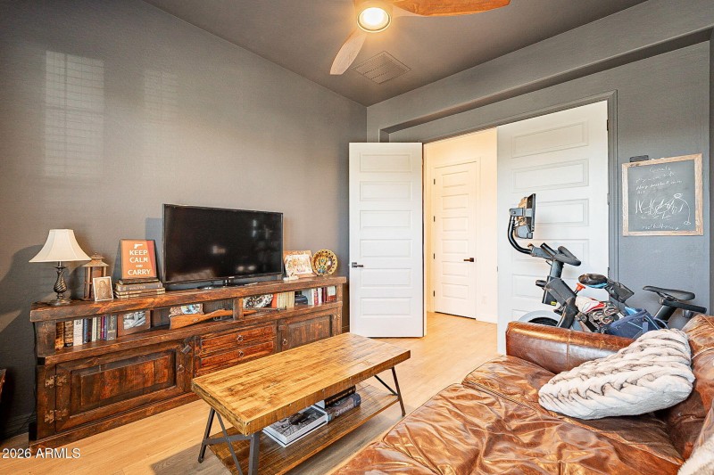 49-web-or-mls-Stroobe-49