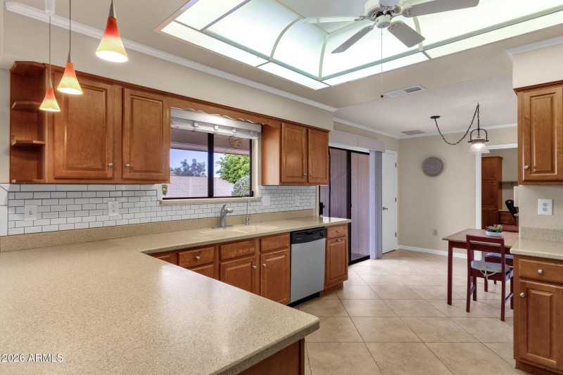 18-web-or-mls-13306-w-ballad-dr