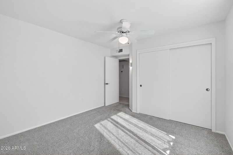 40_19614_N_Stardust_Blvd40_mls