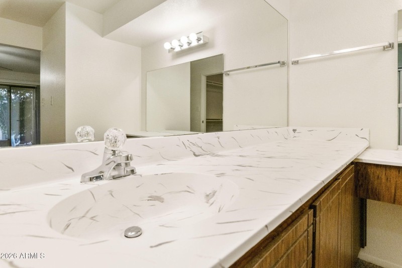 Master Vanity