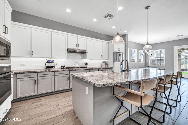 Spacious kitchen