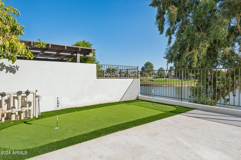 44-web-or-mls-8133-e-cortez-dr
