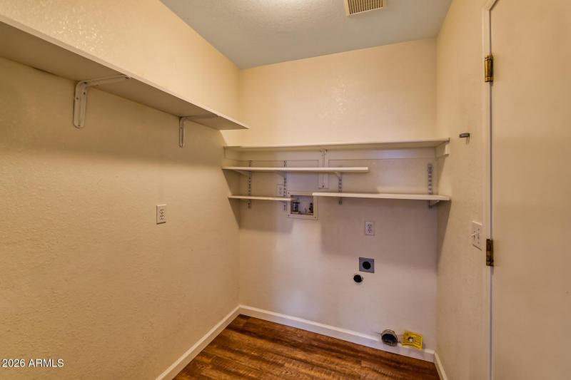 2886 Softwind Court-082308