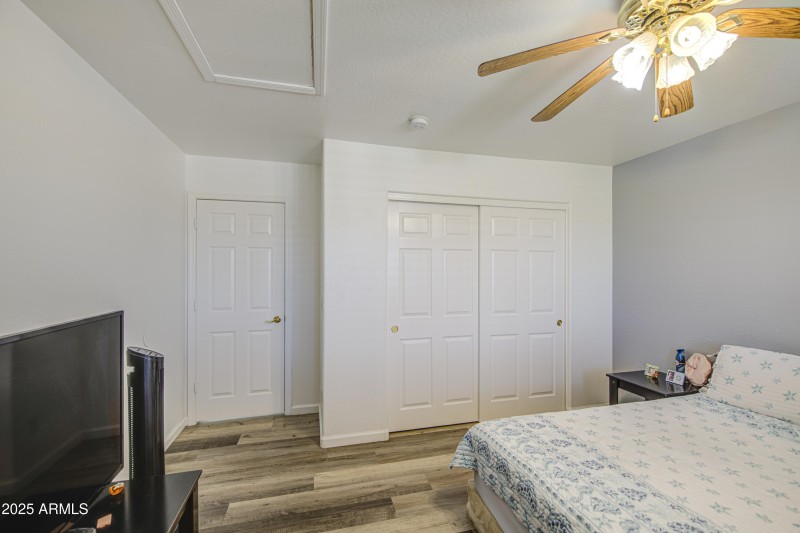 Bedroom 4-pic 2