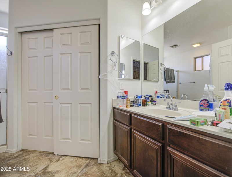 Casita Bathroom 1
