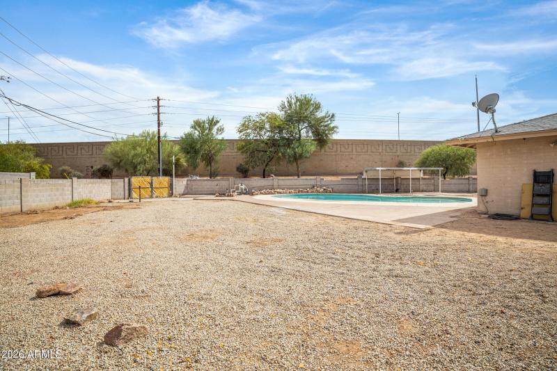 3921 S Kenneth Pl-41