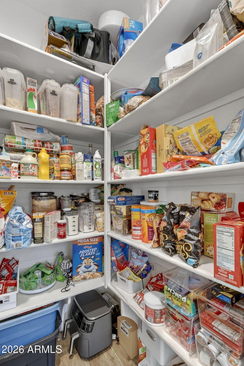 14-web-or-mls-17-E Reins Rd