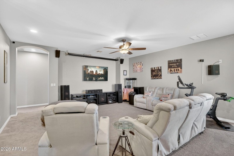 20-web-or-mls-45-E Reins Rd