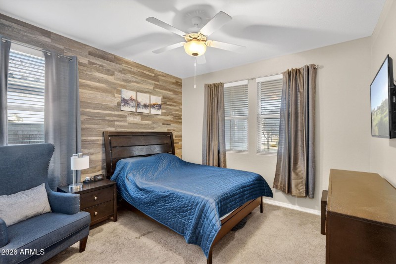 31-web-or-mls-01-E Reins Rd