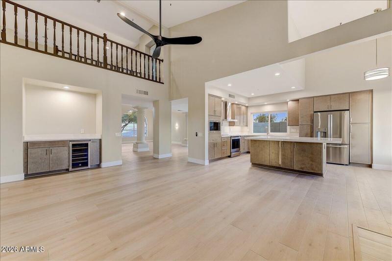 10-Family Room To Kitchen