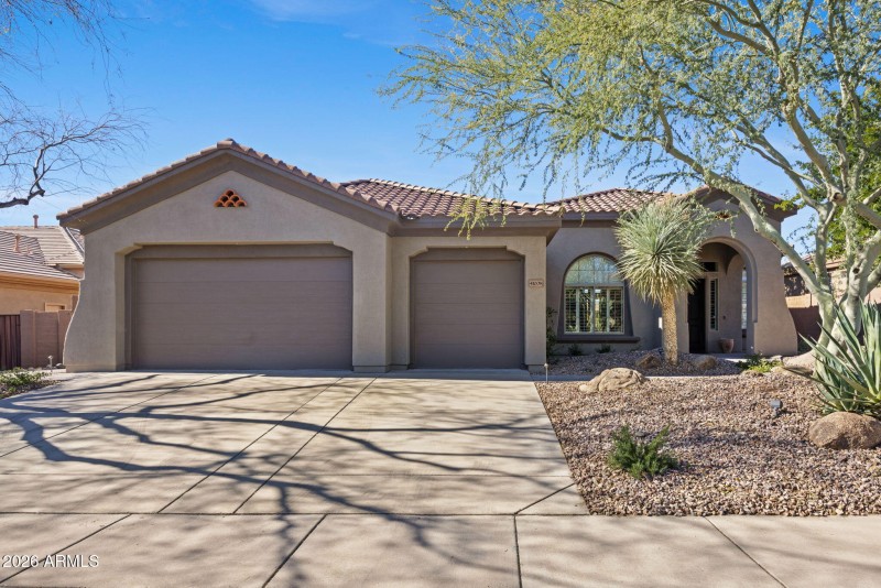 2-web-or-mls-41008-n-club-pointe-dr